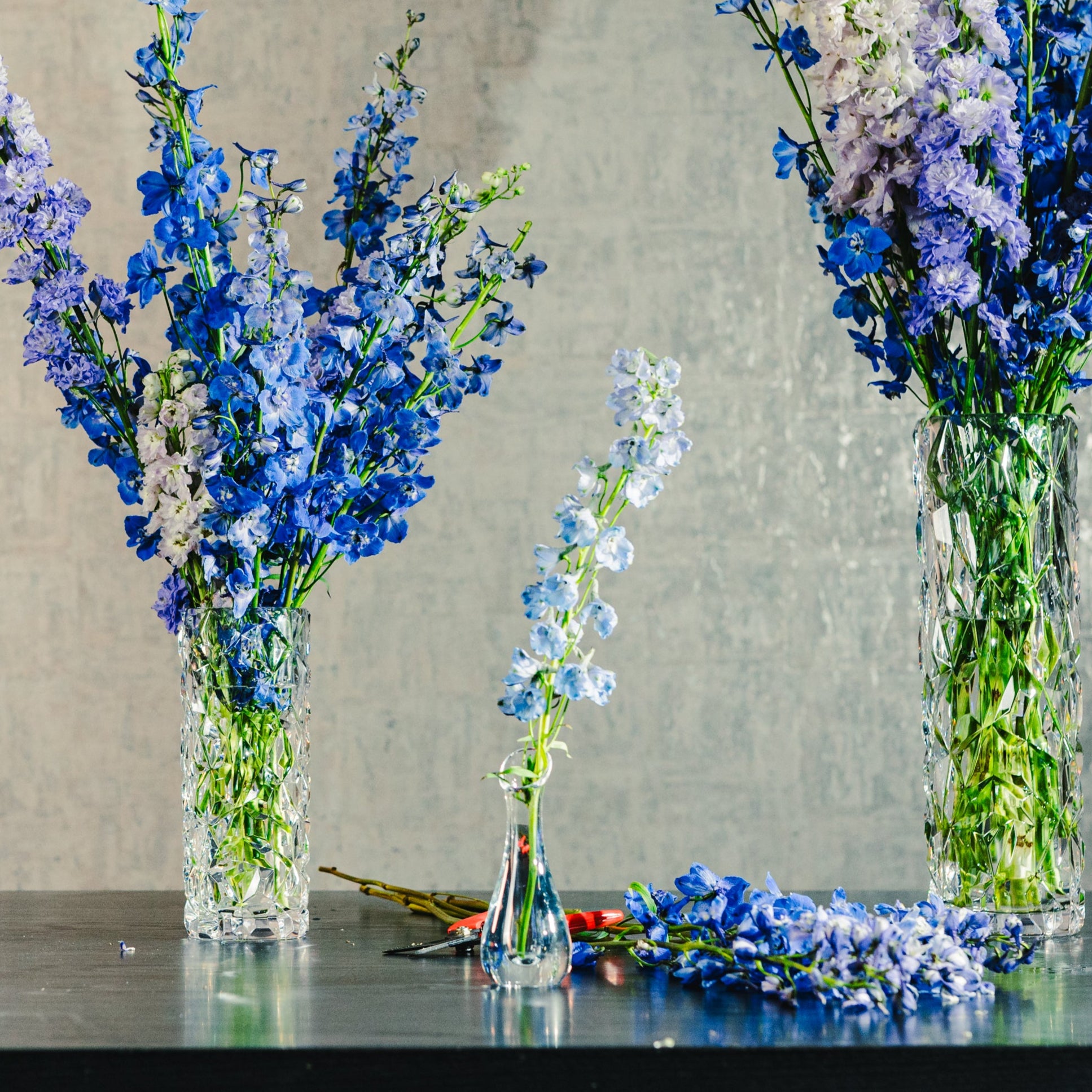 Oasis 6" Tulip Bud Vase